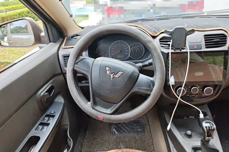 Used Wuling Hongguang 2014 1.5L Standard Version Steering Wheel