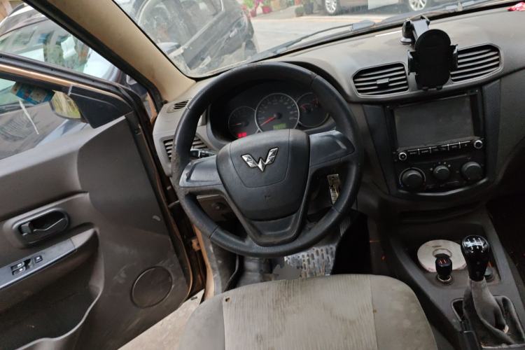 Used Wuling Hongguang 2014 1.5L Base Version Steering Wheel