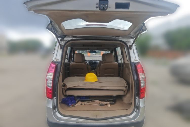 Used Wuling Hongguang 2014 1.5L S Comfort Model Trunk
