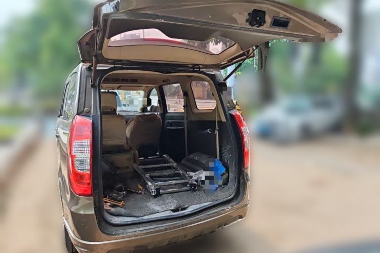 Used Wuling Hongguang 2014 1.5L Standard Version Trunk