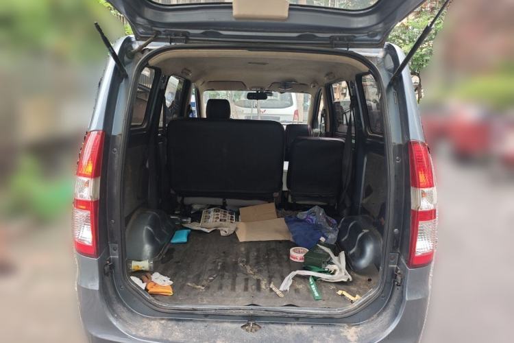 Used Wuling Hongguang 2014 1.5L Base Version Trunk