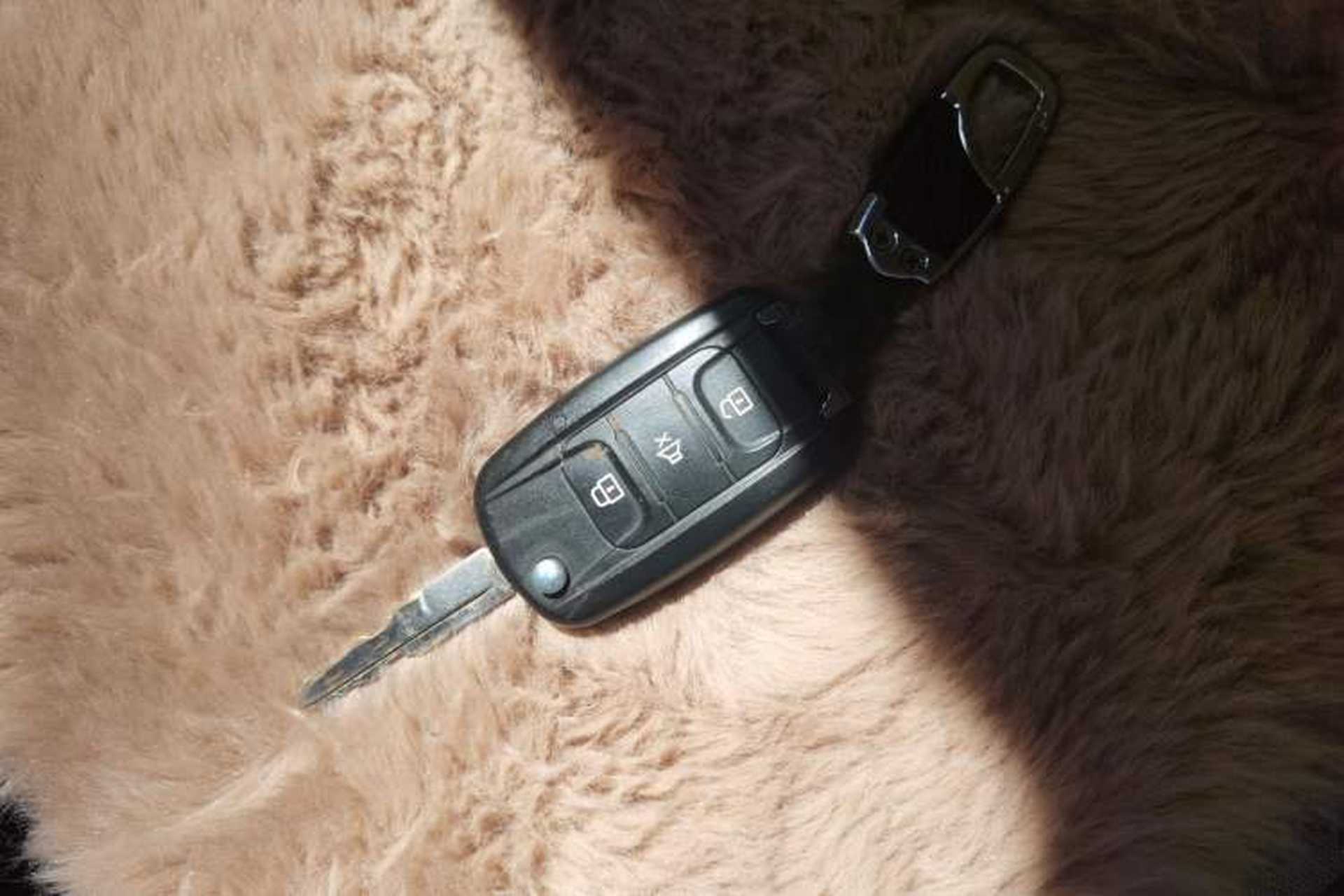 Used Wuling Hongguang 2014 1.2L Base Model China IV Vehicle Key
