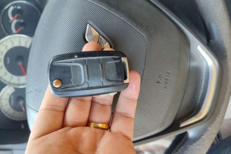 Used Wuling Hongguang 2014 1.5L S Comfort Model Vehicle Key