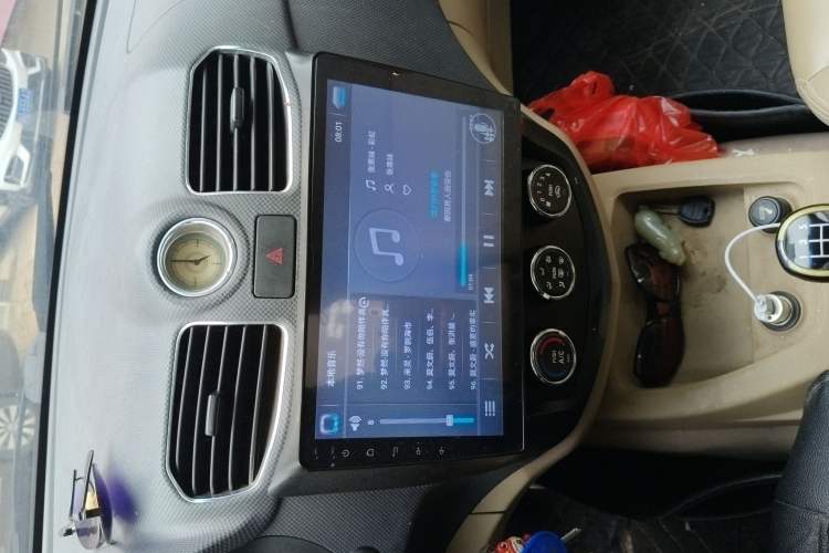 Used Wuling Hongguang 2014 1.2L S Comfort Model China IV Audio And AC Panel