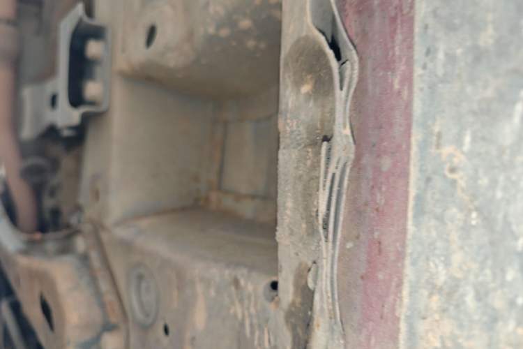 Used Wuling Hongguang 2014 1.5L S Comfort Model Chassis Front Right