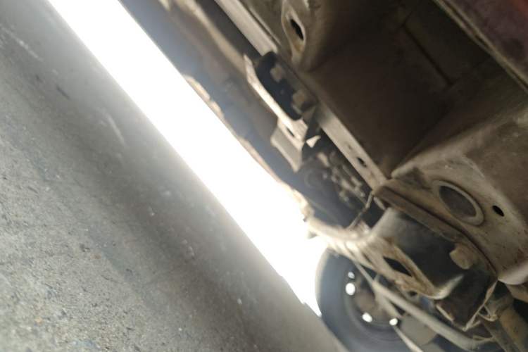 Used Wuling Hongguang 2014 1.5L Base Version Chassis Front Right