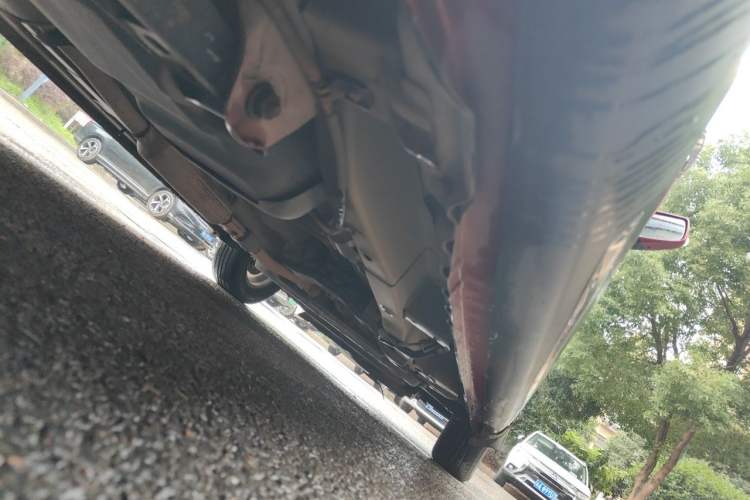 Used Wuling Hongguang 2014 1.5L S Luxury Model Chassis Rear Right