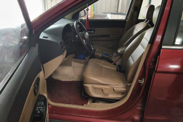 Used Wuling Hongguang 2014 1.5L S Luxury Model Driver Seat