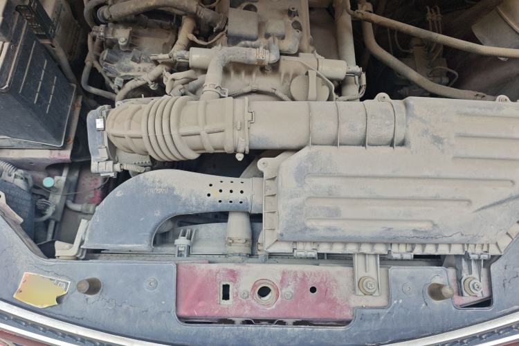 Used Wuling Hongguang 2014 1.5L S Comfort Model Engine Bay