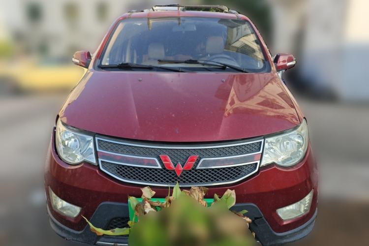 Used Wuling Hongguang 2014 1.5L S Comfort Model Front