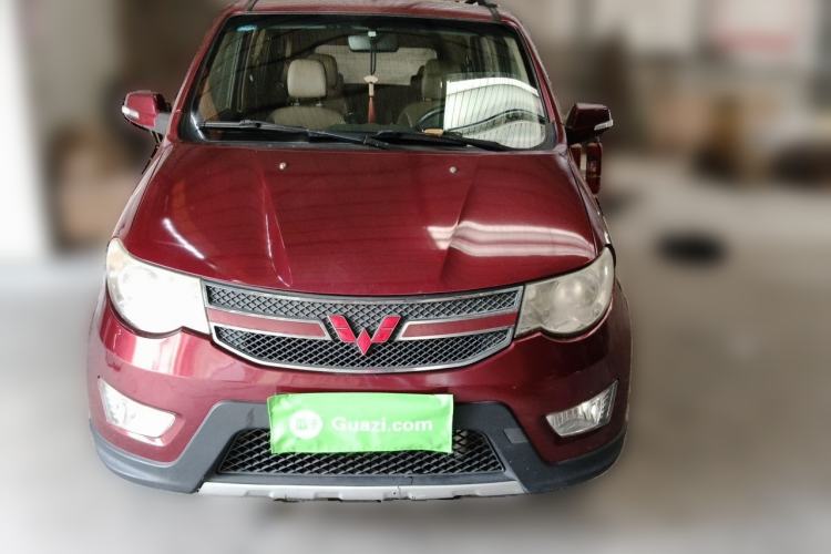 Used Wuling Hongguang 2014 1.5L S Luxury Model Front