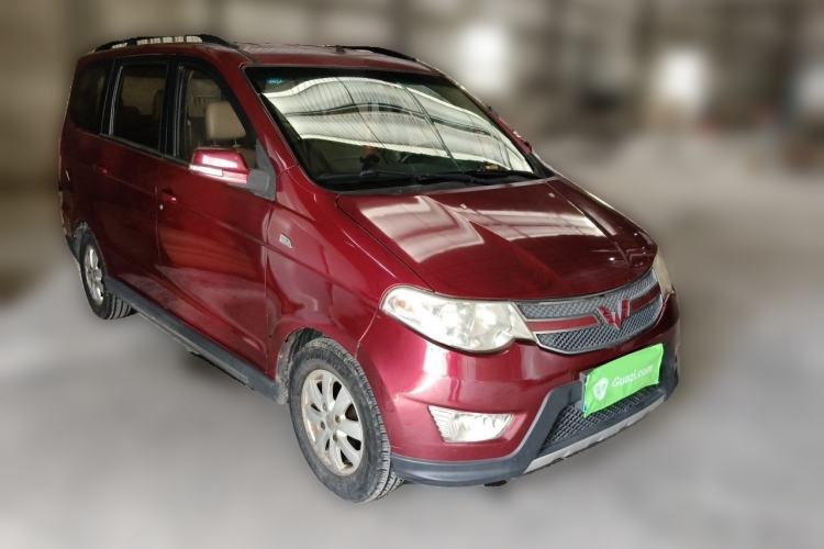Used Wuling Hongguang 2014 1.5L S Luxury Model Front Right 45 Deg
