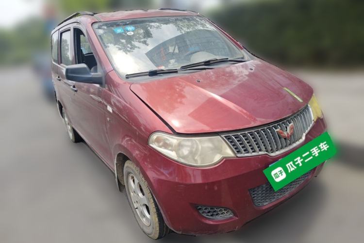Used Wuling Hongguang 2014 1.5L Base Version Front Right 45 Deg