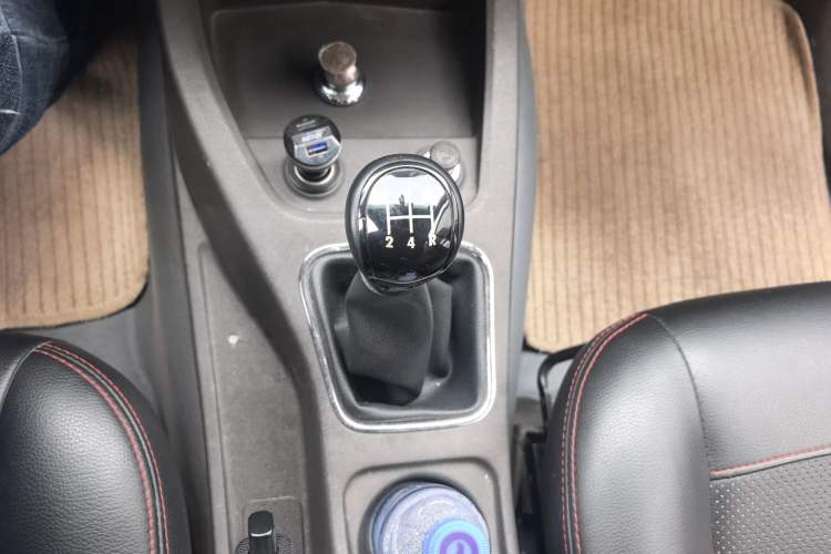Used Wuling Hongguang 2014 1.2L Standard Model China IV Gear Lever