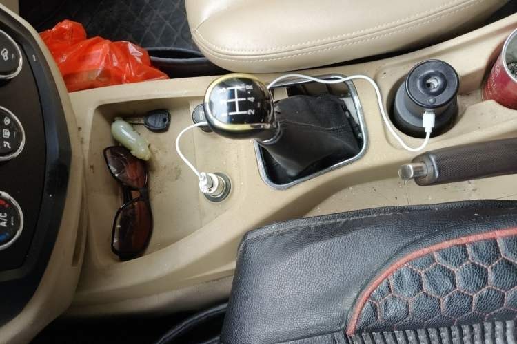 Used Wuling Hongguang 2014 1.2L S Comfort Model China IV Gear Lever