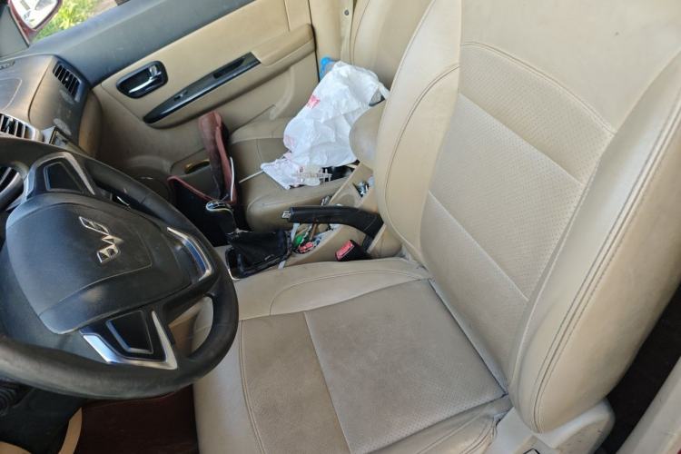 Used Wuling Hongguang 2014 1.5L S Comfort Model Left Front Seat