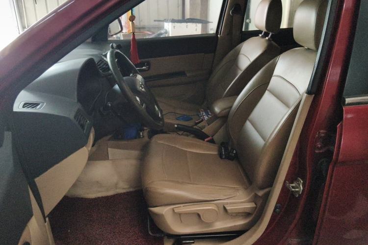 Used Wuling Hongguang 2014 1.5L S Luxury Model Left Front Seat