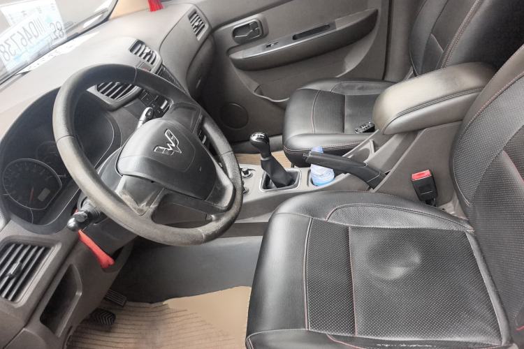 Used Wuling Hongguang 2014 1.2L Standard Model China IV Left Front Seat