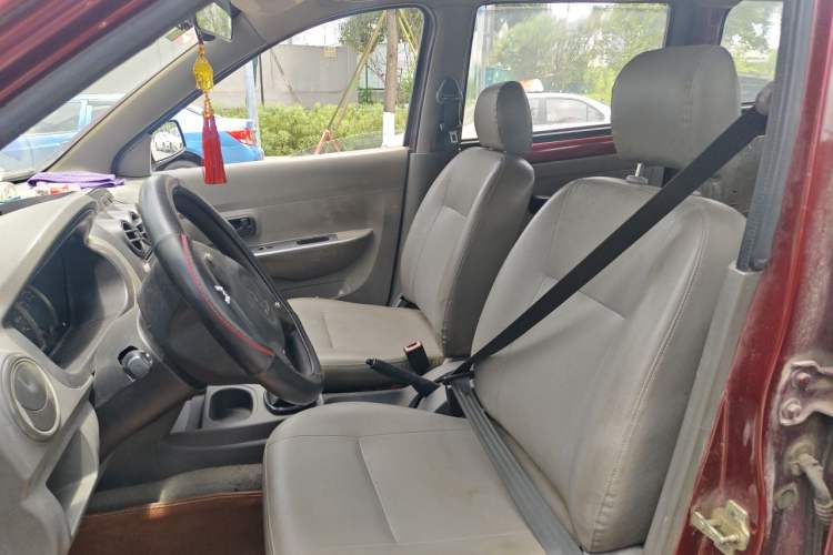 Used Wuling Hongguang 2014 1.5L Base Version Left Front Seat