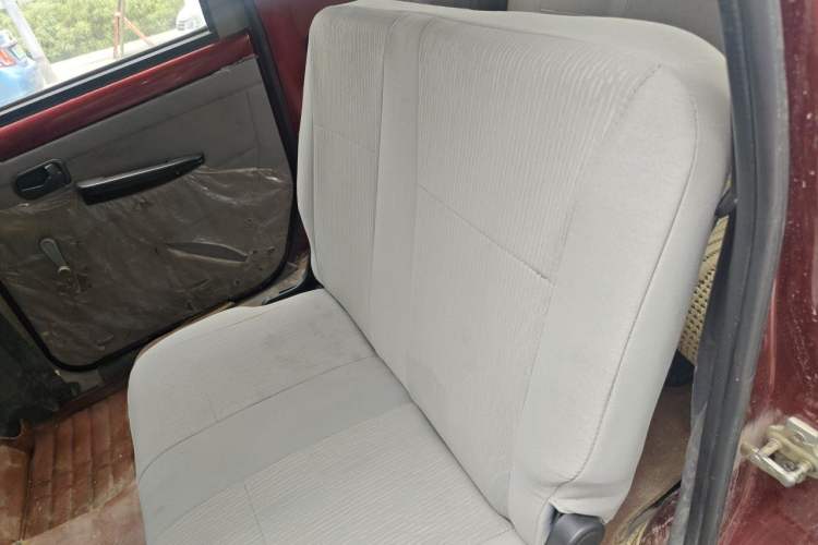 Used Wuling Hongguang 2014 1.5L Base Version Left Rear Seat
