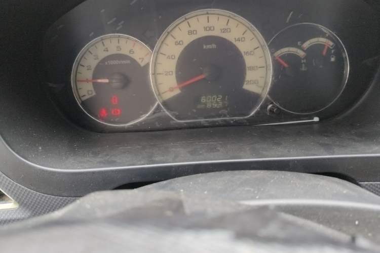 Used Wuling Hongguang 2014 1.2L S Comfort Model China IV Odometer Close Up
