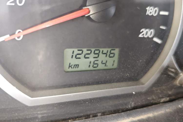 Used Wuling Hongguang 2014 1.5L Base Version Odometer Close Up