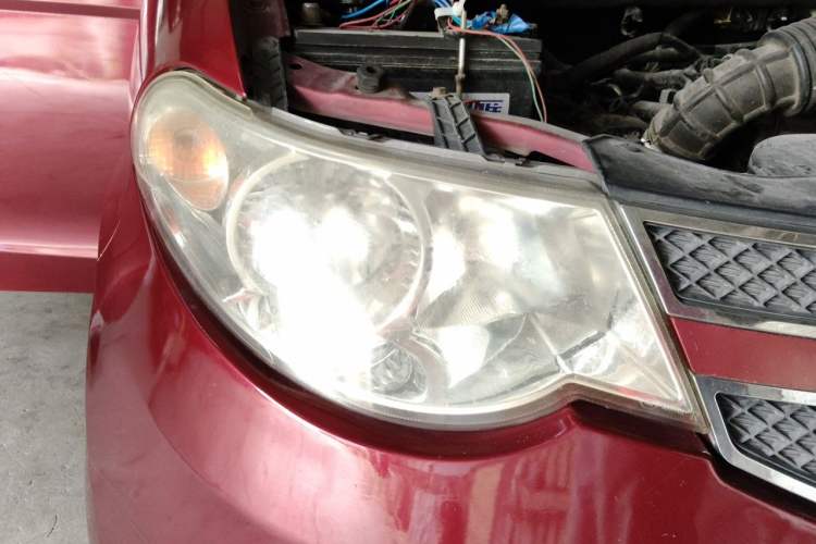Used Wuling Hongguang 2014 1.5L S Luxury Model Right Front Headlight