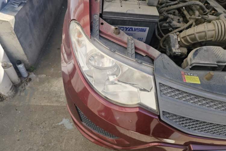 Used Wuling Hongguang 2014 1.5L Base Version Right Front Headlight