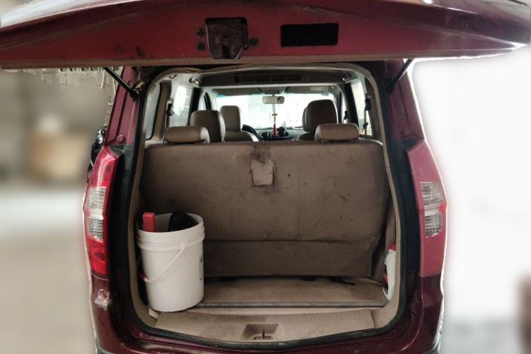 Used Wuling Hongguang 2014 1.5L S Luxury Model Trunk