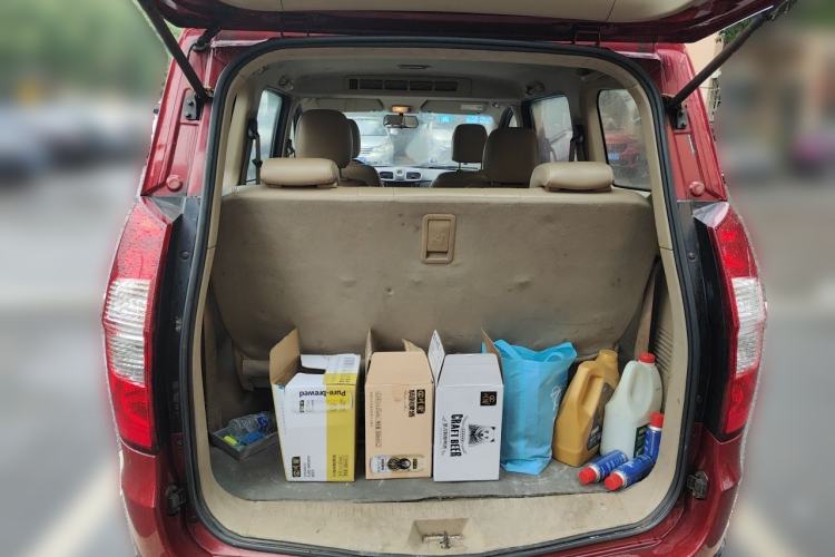 Used Wuling Hongguang 2014 1.5L S Luxury Model Trunk