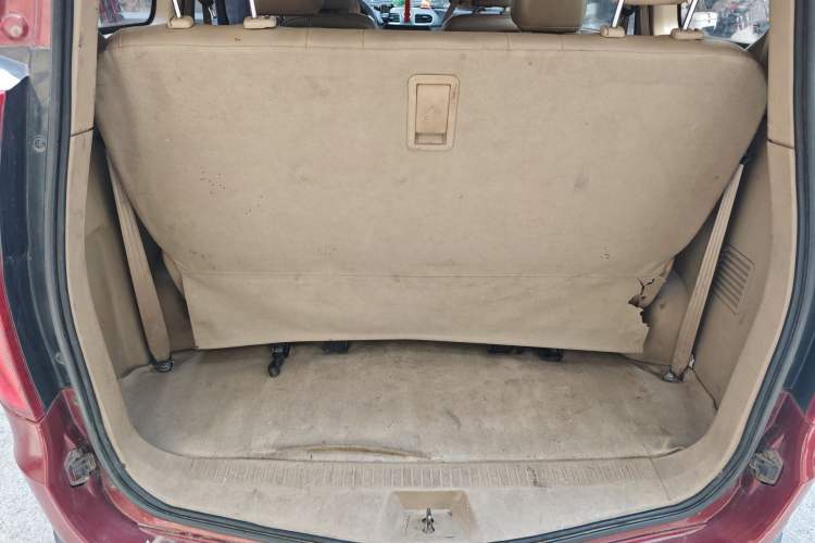 Used Wuling Hongguang 2014 1.5L S Comfort Model Trunk