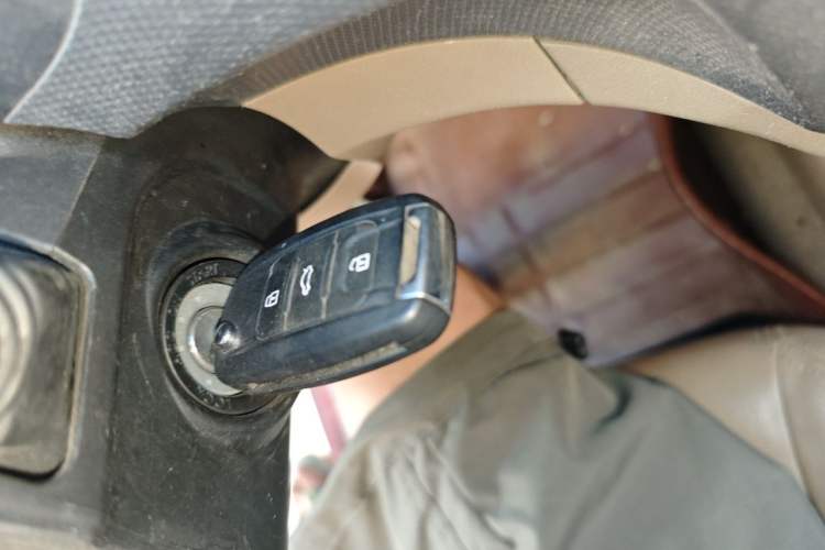 Used Wuling Hongguang 2014 1.5L S Comfort Model Vehicle Key