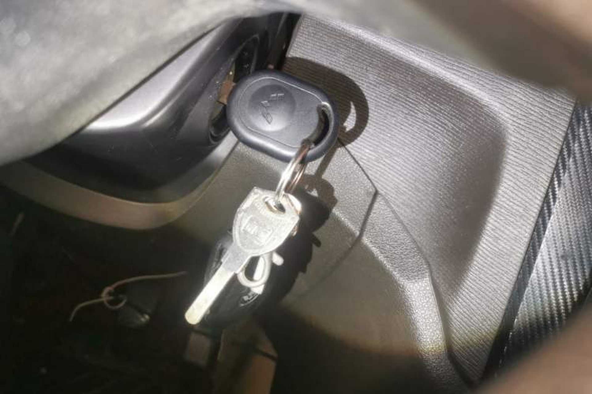 Used Wuling Hongguang 2014 1.5L Standard Version Vehicle Key