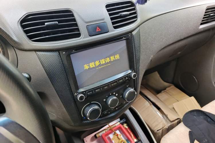 Used Wuling Hongguang 2014 1.5L S Standard Version Audio And AC Panel