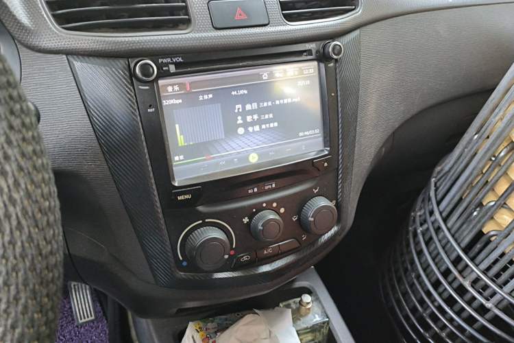 Used Wuling Hongguang 2014 1.2L Base Model China IV Audio And AC Panel