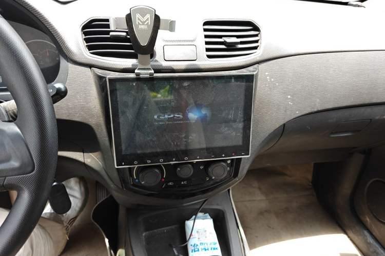 Used Wuling Hongguang 2014 1.5L Standard Version Audio And AC Panel
