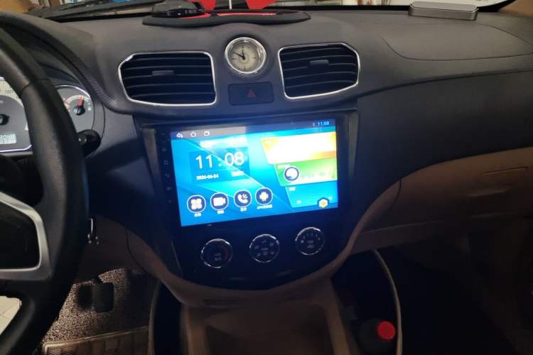 Used Wuling Hongguang 2014 1.2L S Comfort Model China IV Audio And AC Panel
