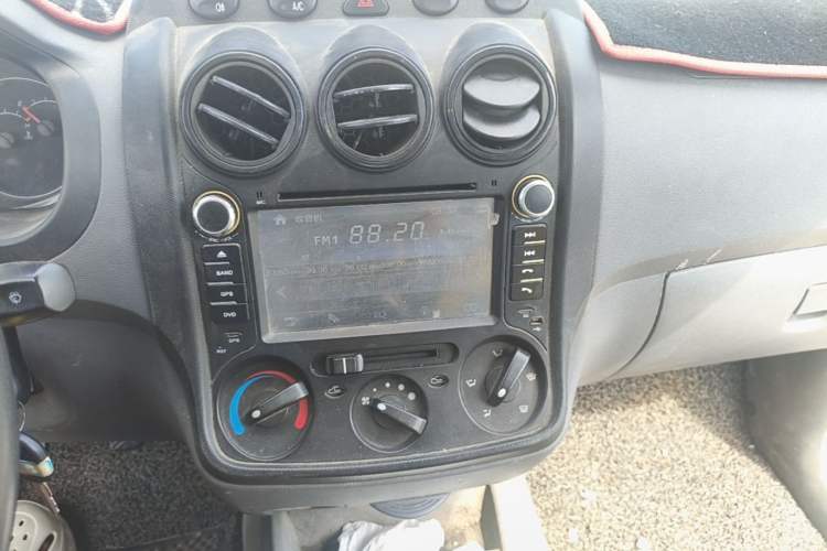 Used Wuling Hongguang 2014 1.2L Base Model China IV Audio And AC Panel