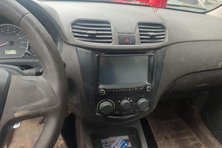 Used Wuling Hongguang 2014 1.5L Base Version Audio And AC Panel