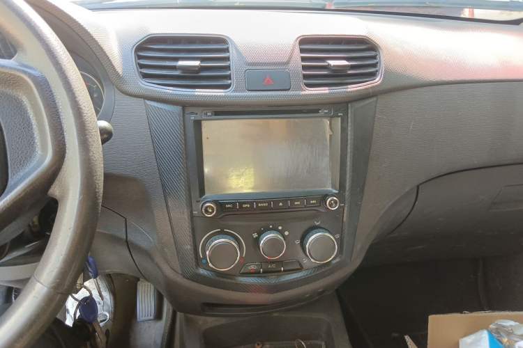 Used Wuling Hongguang 2014 1.2L S Standard Version China IV Standard Audio And AC Panel