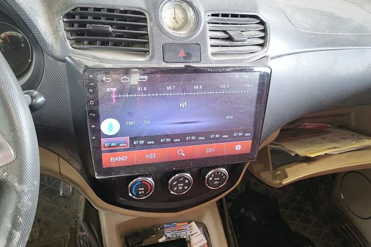 Used Wuling Hongguang 2014 1.2L S Comfort Model China IV Audio And AC Panel