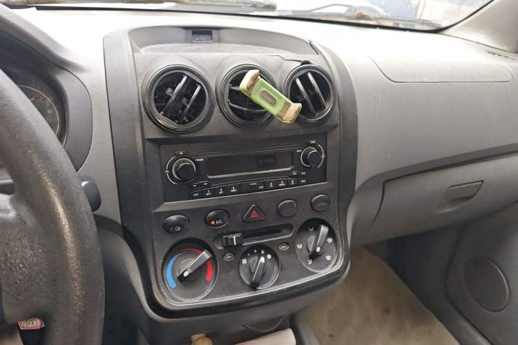 Used Wuling Hongguang 2014 1.2L Base Model China IV Audio And AC Panel