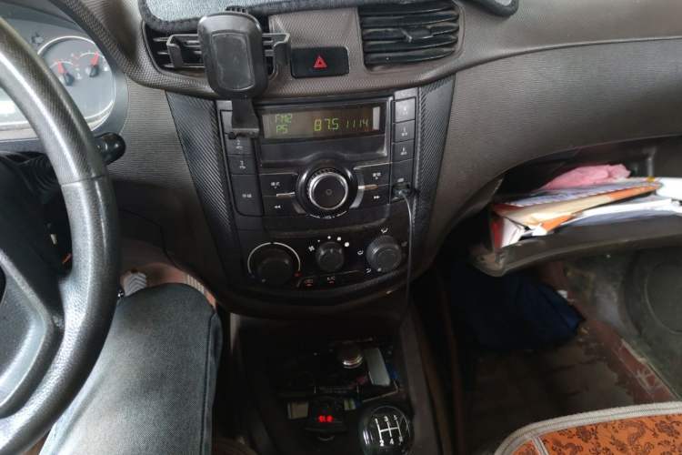 Used Wuling Hongguang 2014 1.5L Standard Version Audio And AC Panel