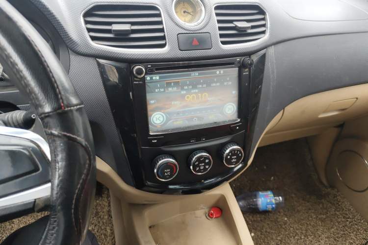 Used Wuling Hongguang 2014 1.2L S Standard Version China IV Standard Audio And AC Panel