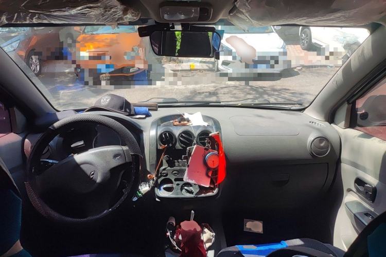 Used Wuling Hongguang 2014 1.2L Base Model China IV Center Console