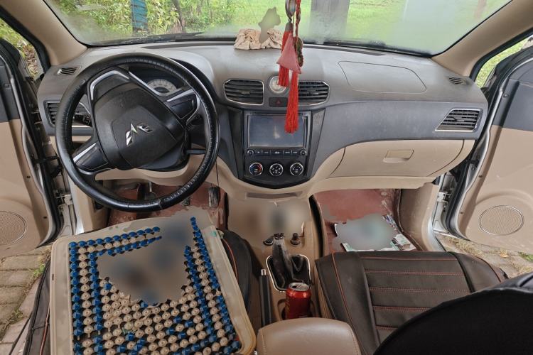 Used Wuling Hongguang 2014 1.2L S Comfort Model China IV Center Console