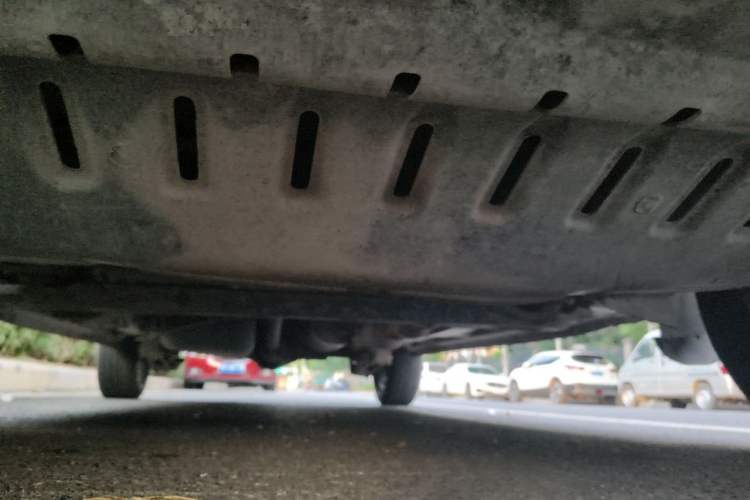 Used Wuling Hongguang 2014 1.2L Standard Model China IV Chassis Front