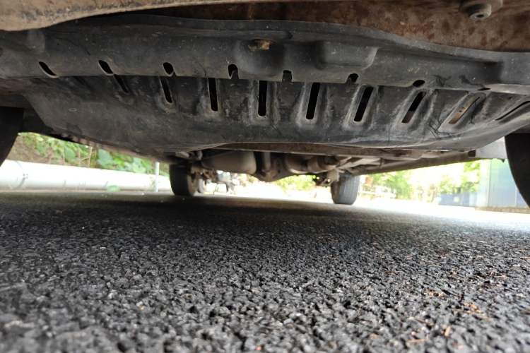 Used Wuling Hongguang 2014 1.5L S Comfort Model Chassis Front