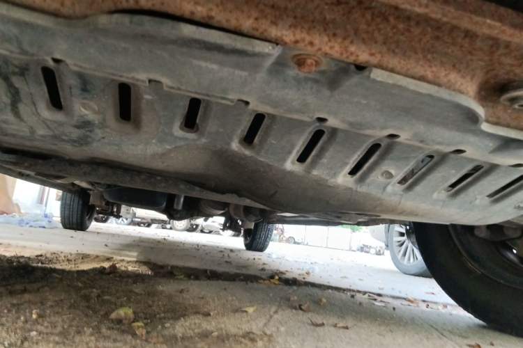 Used Wuling Hongguang 2014 1.2L Base Model China IV Chassis Front