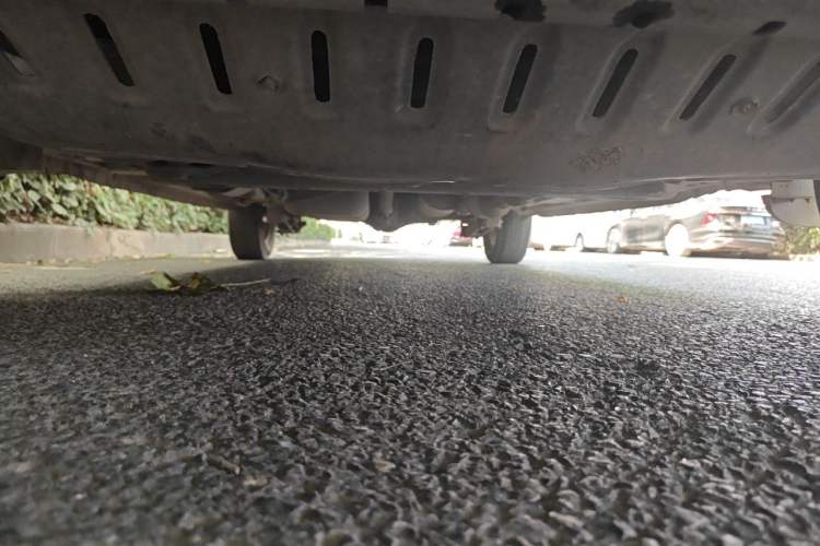 Used Wuling Hongguang 2014 1.2L Standard Model China IV Chassis Front